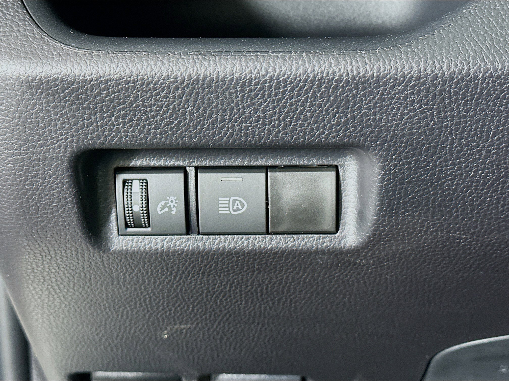 Used 2025 Toyota RAV4 LE image 16