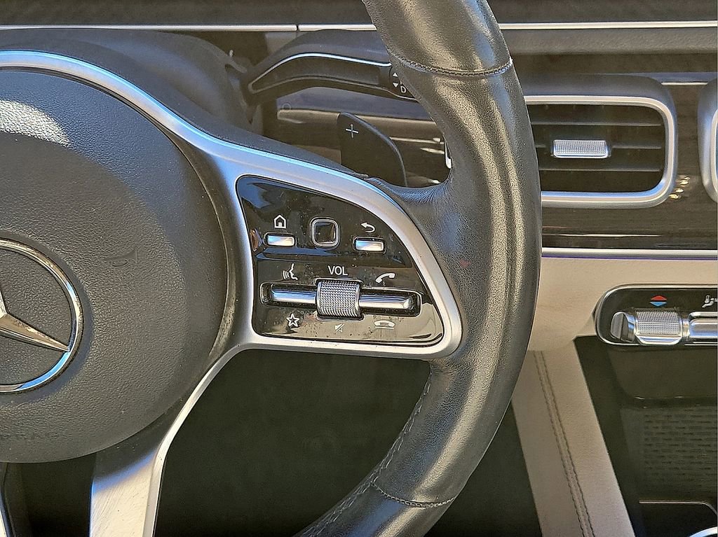 Used 2020 Mercedes-Benz GLE 350 4MATIC w/ Premium Package image 19