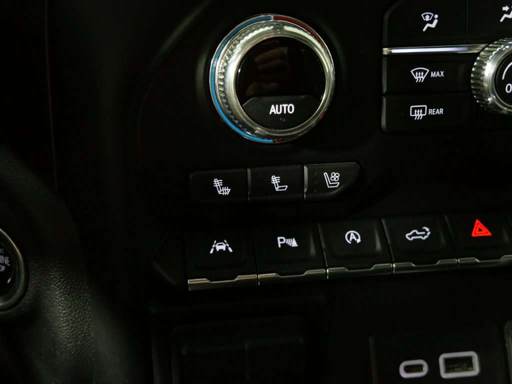 Used 2020 GMC Sierra 1500 AT4 w/ AT4 Premium Package AWD/4WD image 29