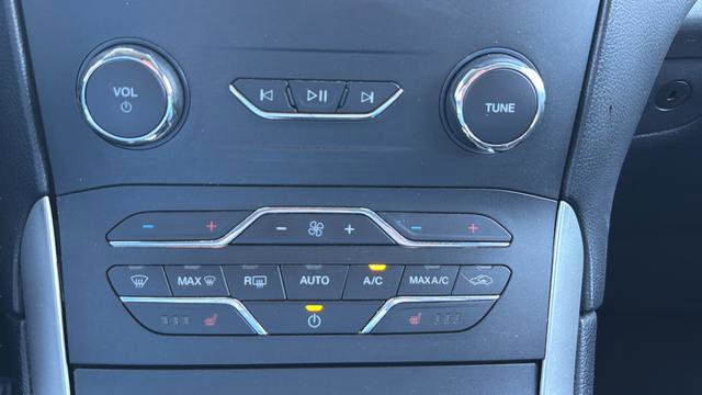 Used 2019 Ford Edge SEL w/ Equipment Group 201A image 42