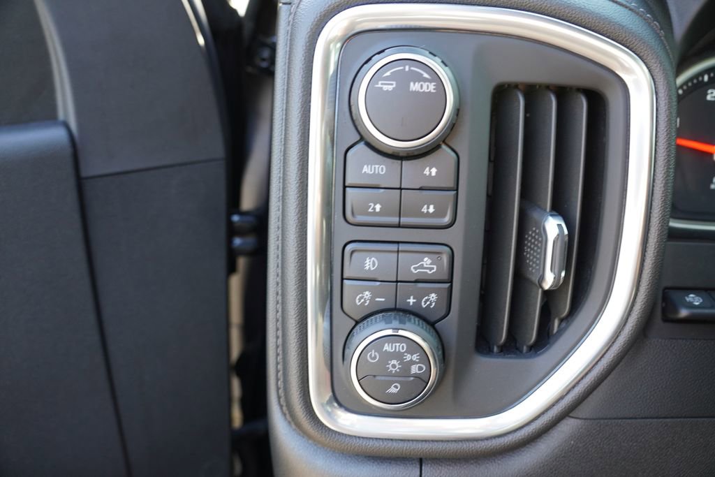 Certified 2022 Chevrolet Silverado 3500 High Country w/ Z71 Off-Road Package AWD/4WD image 24