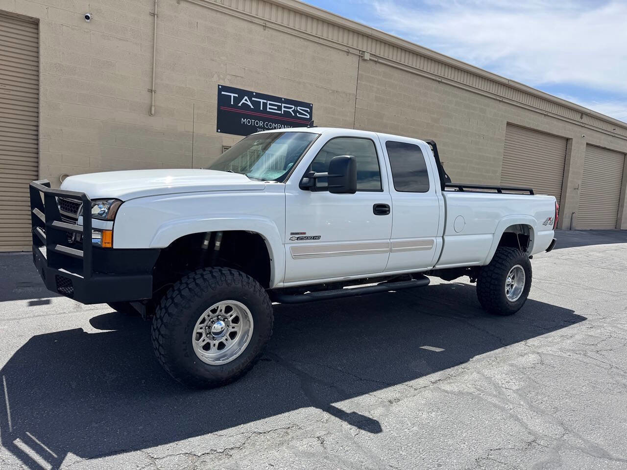 Used 2006 Chevrolet Silverado 2500 W/T w/ Skid Plate Package AWD/4WD image 6