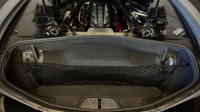 Used 2024 Chevrolet Corvette Stingray Premium Cpe w/ Z51 Performance Package RWD image 29
