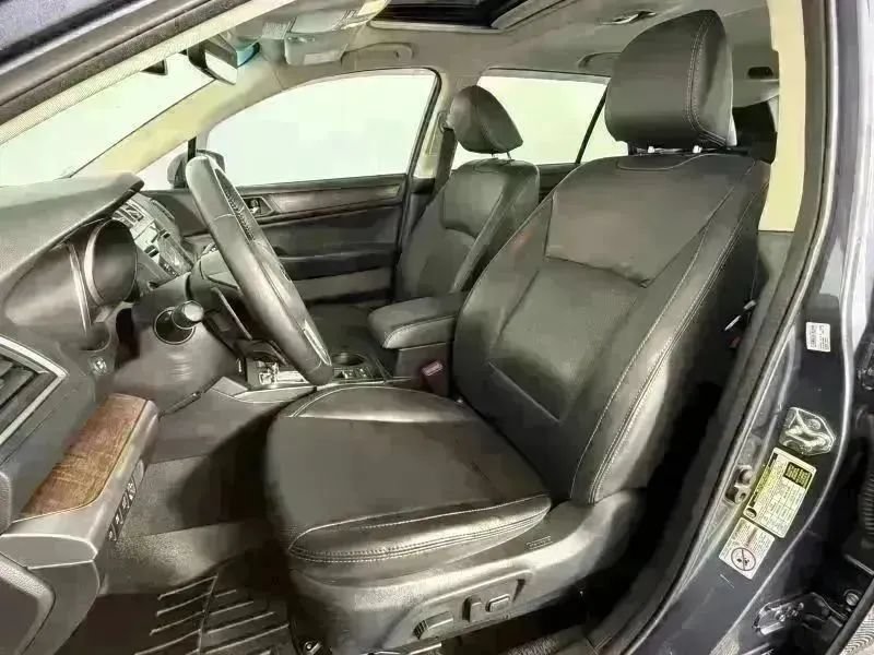 Used 2017 Subaru Outback 2.5i Limited AWD/4WD image 29