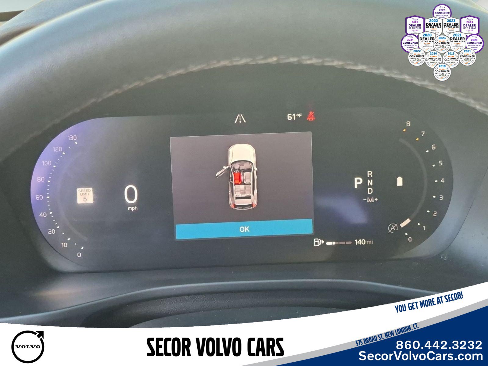 Used 2023 Volvo XC40 B5 Plus w/ Driver Assist Package AWD/4WD image 12