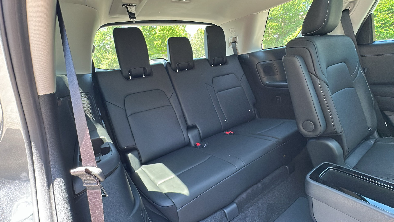 New 2026 Nissan Pathfinder SL AWD/4WD image 11