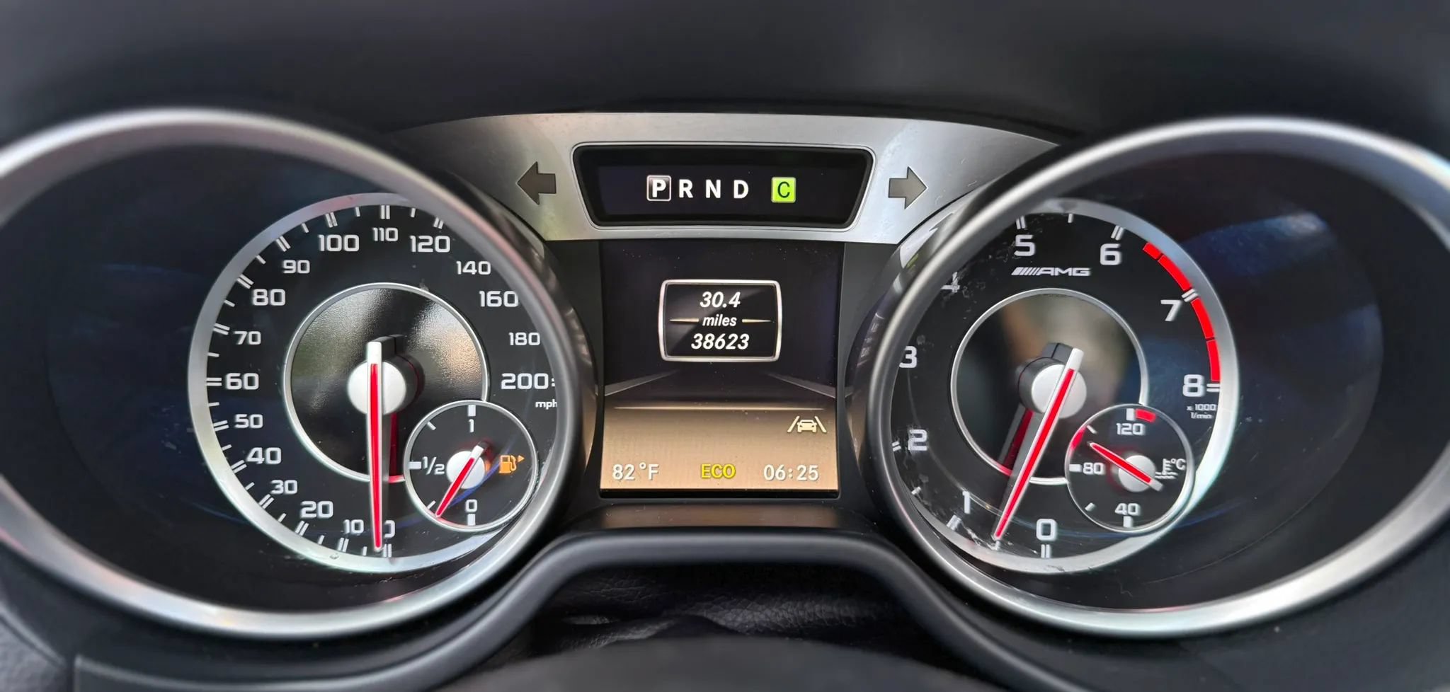 Used 2013 Mercedes-Benz SL 63 AMG w/ Premium Pkg image 39