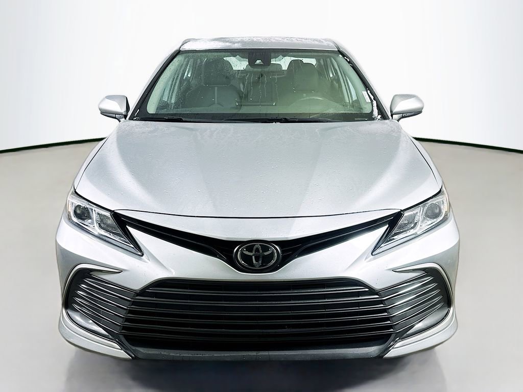 Used 2023 Toyota Camry LE image 2