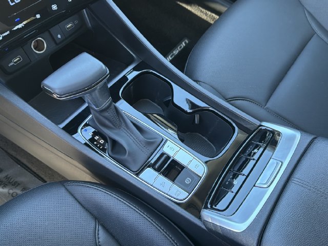 Certified 2024 Hyundai Tucson SEL w/ Convenience Package FWD image 33