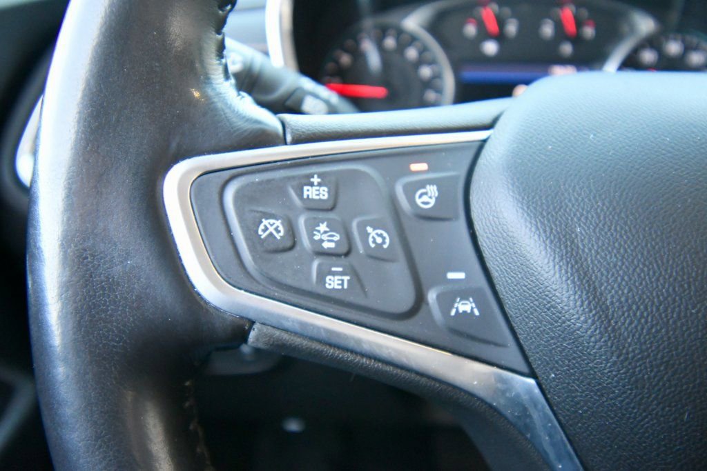 Used 2022 Chevrolet Equinox Premier FWD image 22