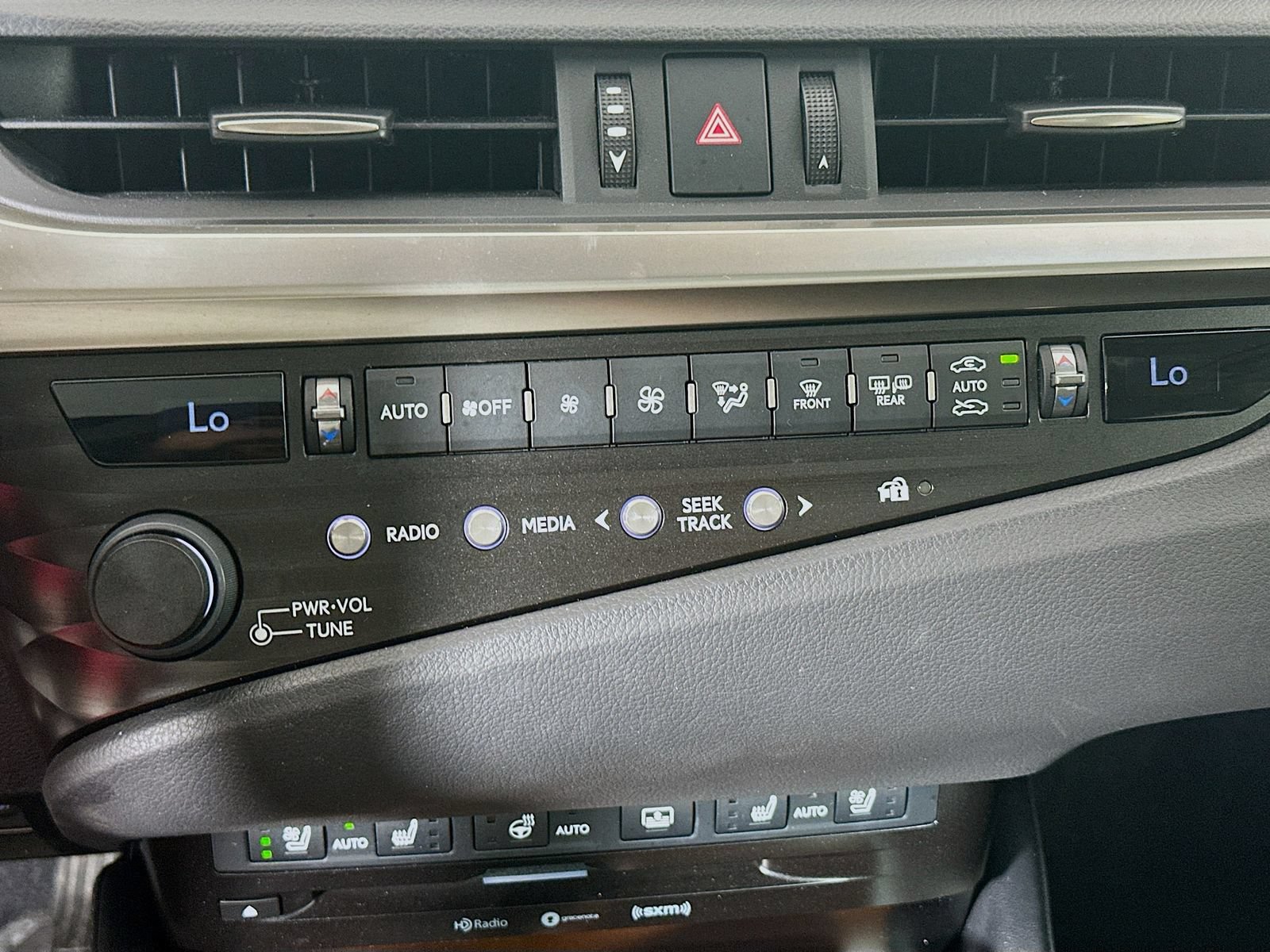 Used 2020 Lexus ES 350 w/ Accessory Package 2 FWD image 16