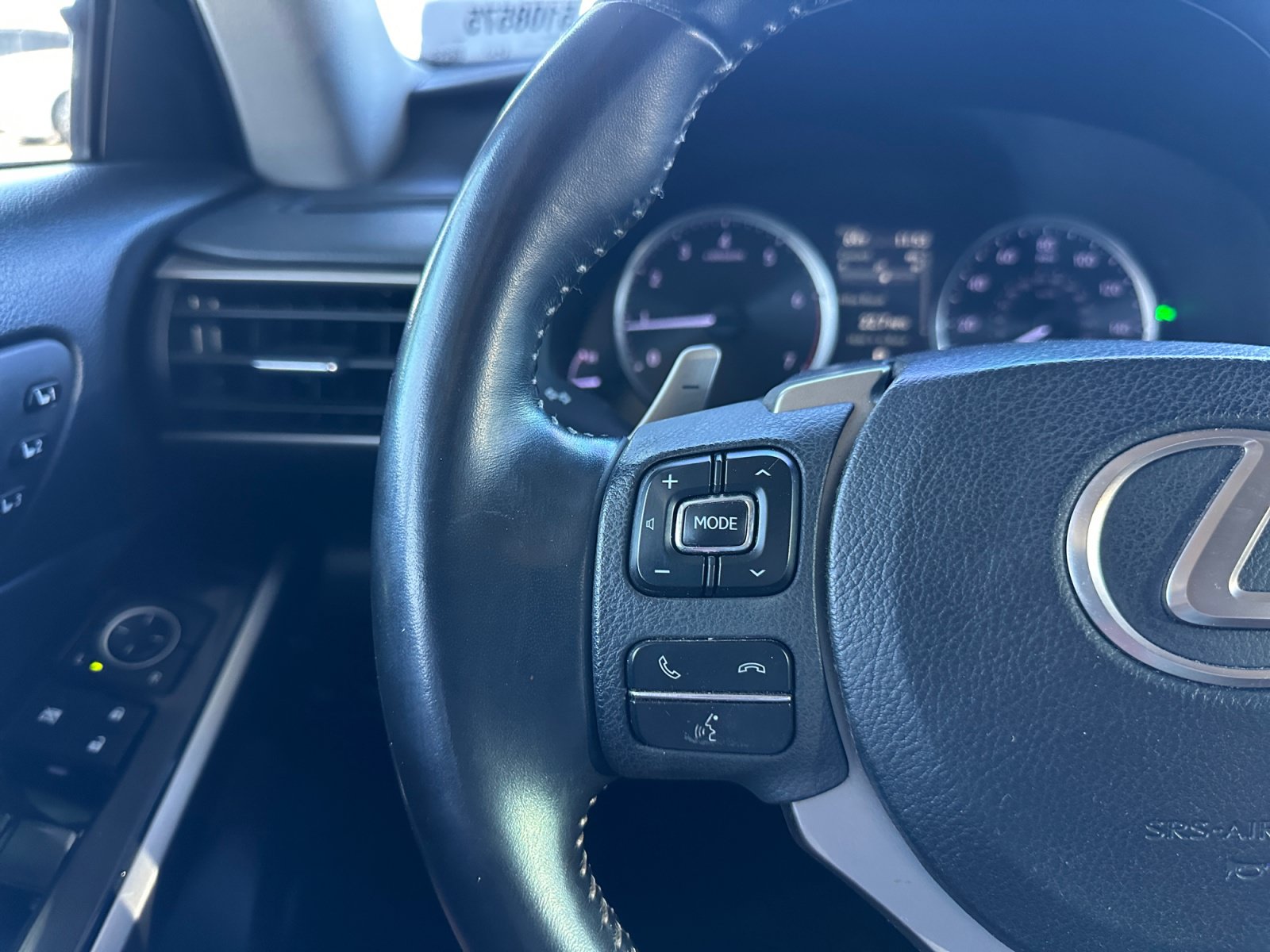 Used 2020 Lexus IS 300 w/ Navigation Package RWD image 20