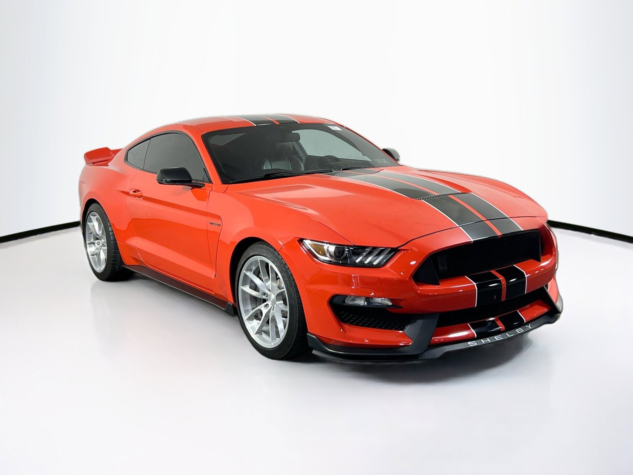 Used 2016 Ford Mustang Shelby GT350 w/ Technology Package image 3