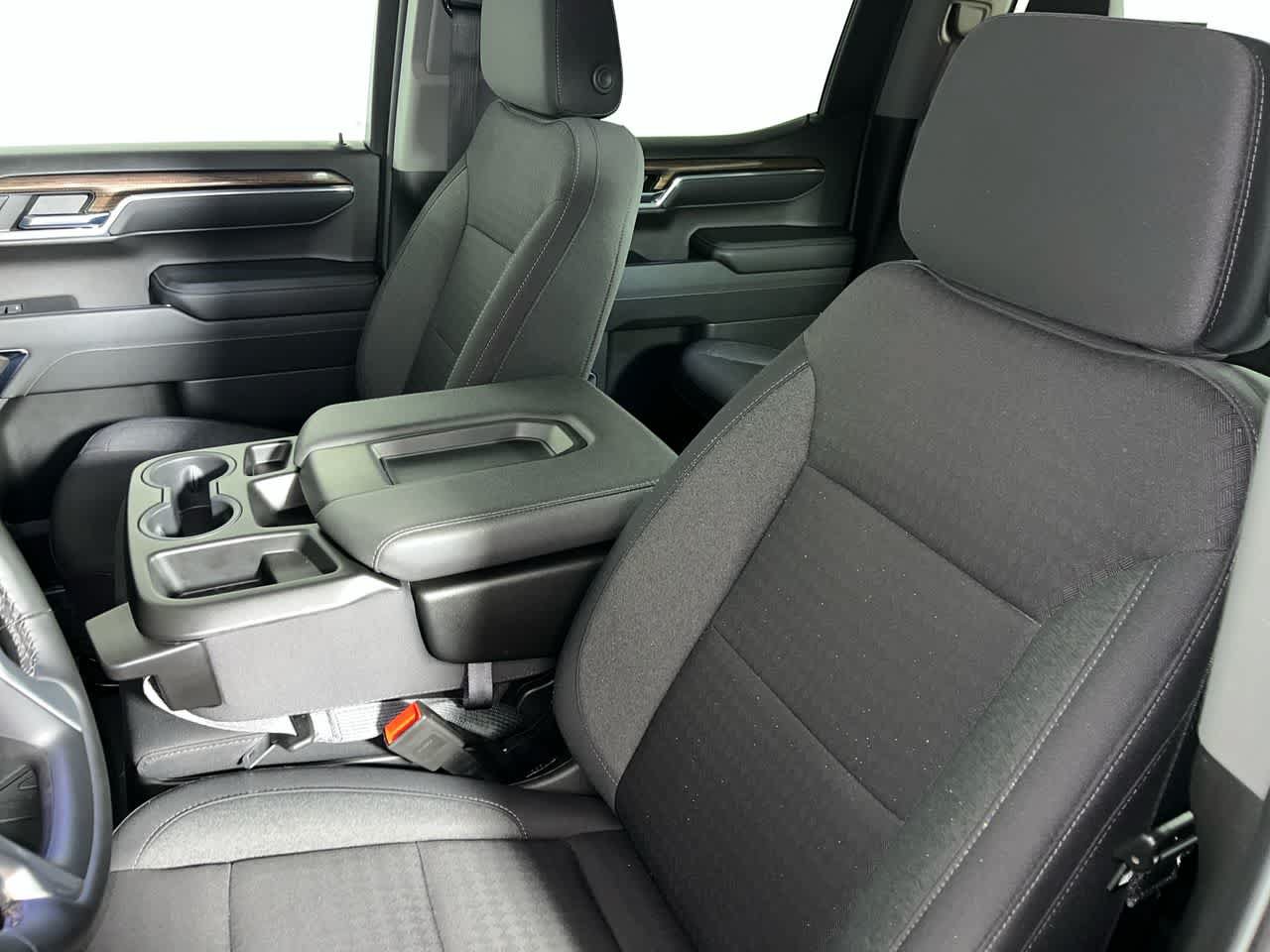 Used 2024 Chevrolet Silverado 1500 LT AWD/4WD image 15