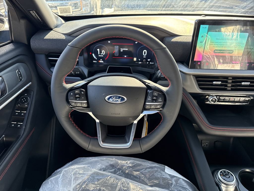 Used 2026 Ford Explorer ST-Line w/ ST-Line Street Pack image 11