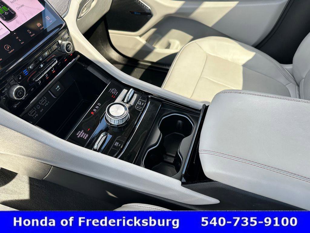 Used 2022 Jeep Grand Cherokee Overland image 23