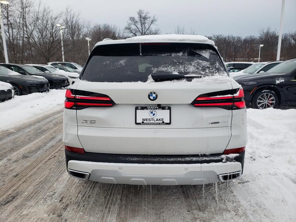 New 2026 BMW X5 xDrive40i w/ Climate Comfort Package image 5