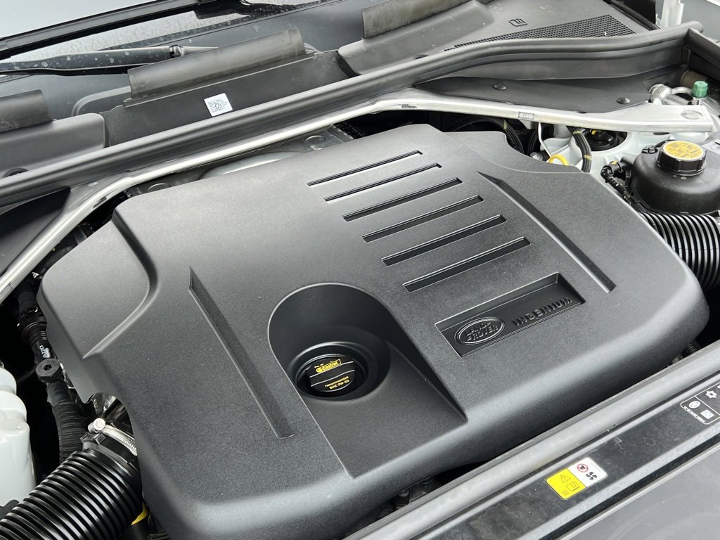 Used 2023 Land Rover Range Rover SE image 40
