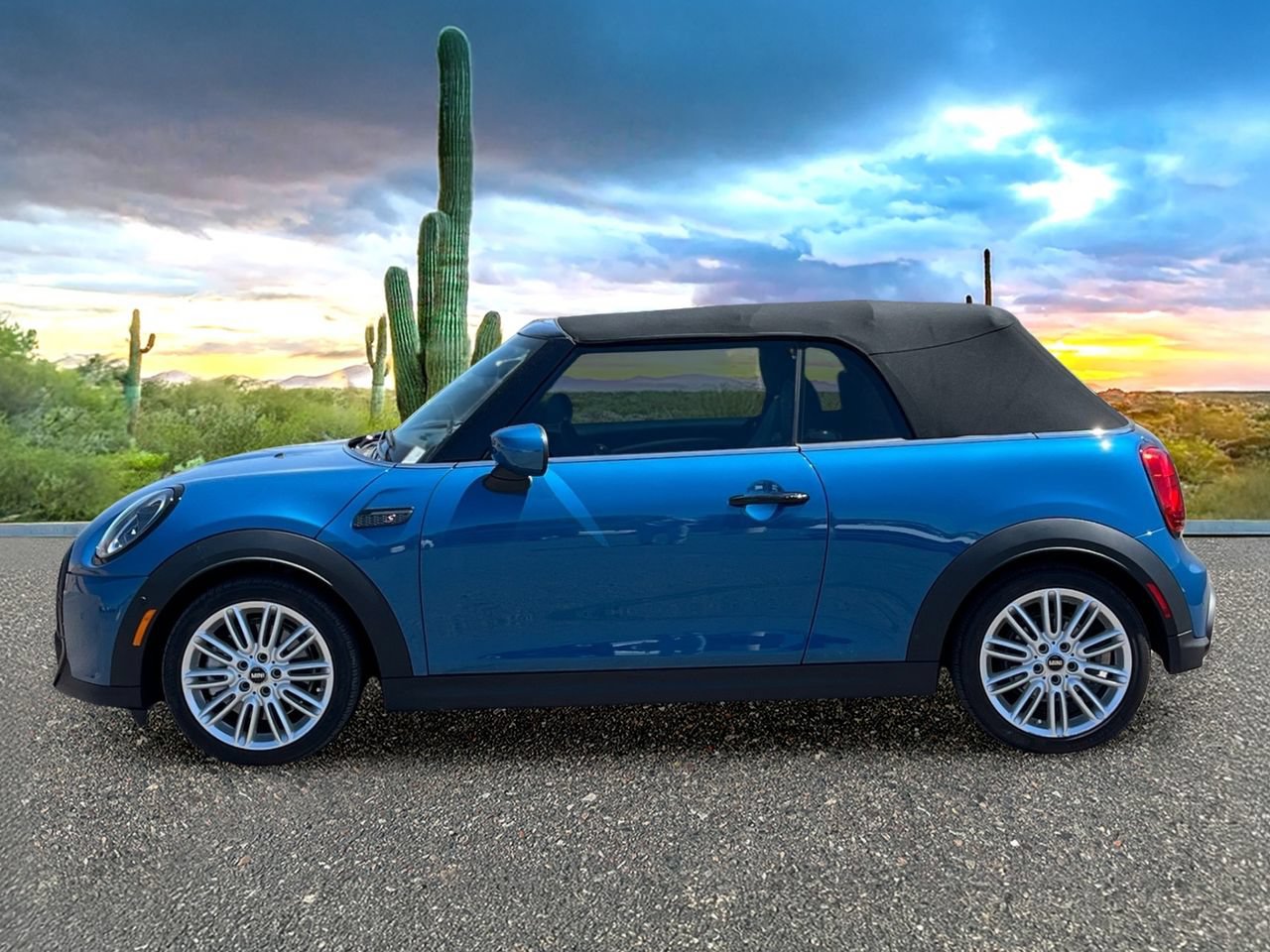 Used 2024 MINI Cooper S FWD image 3