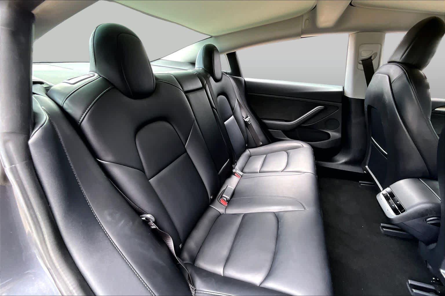 Used 2021 Tesla Model 3 Standard Range Plus RWD image 19