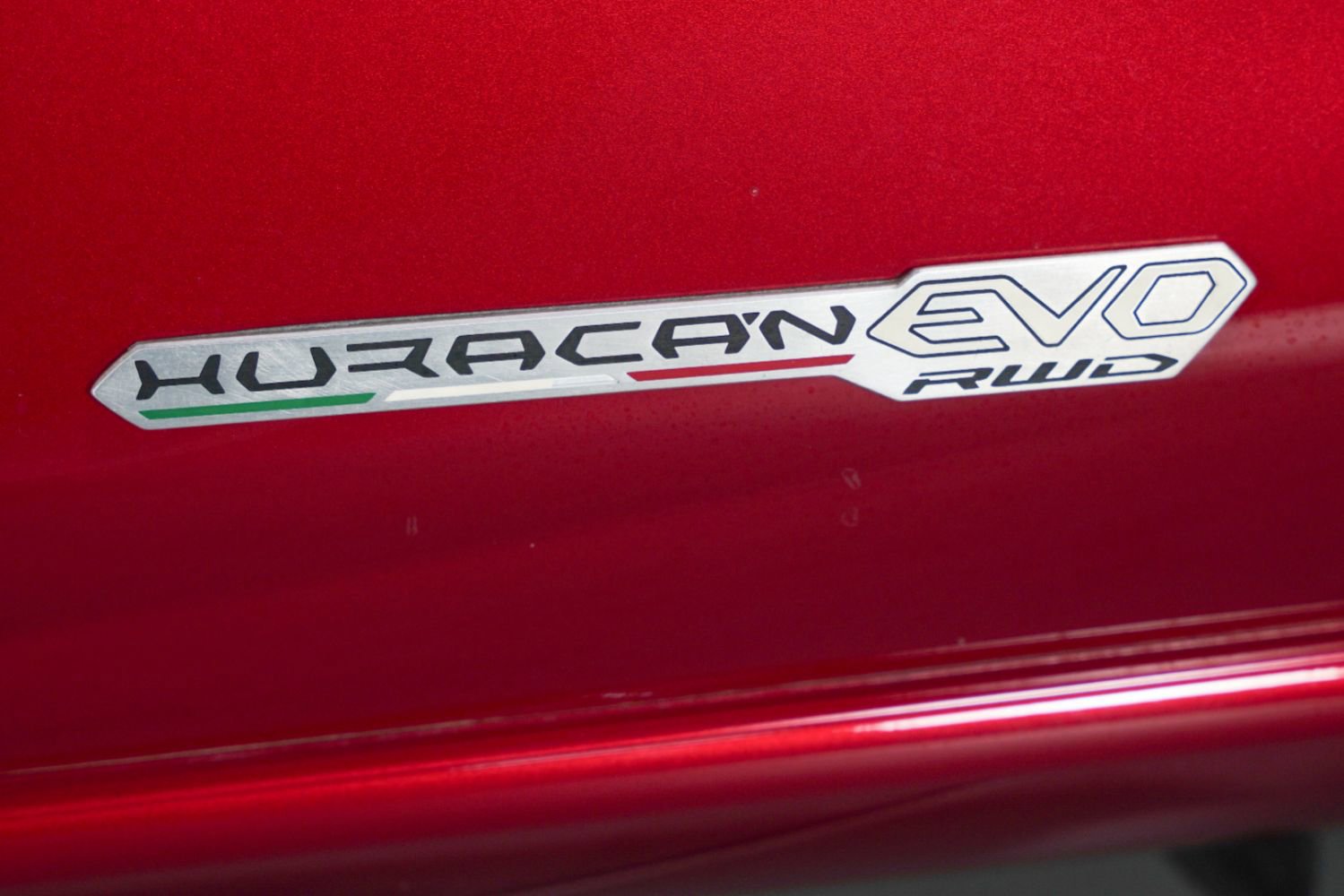 Used 2021 Lamborghini Huracan EVO image 17