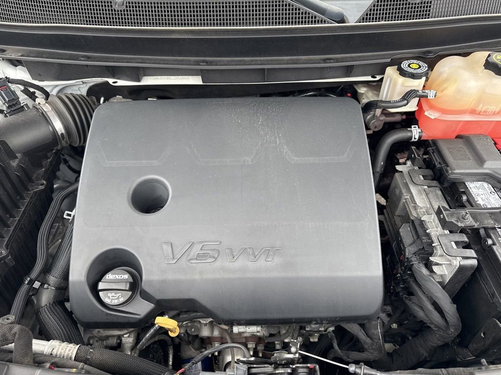 Used 2020 Chevrolet Traverse LT FWD image 36