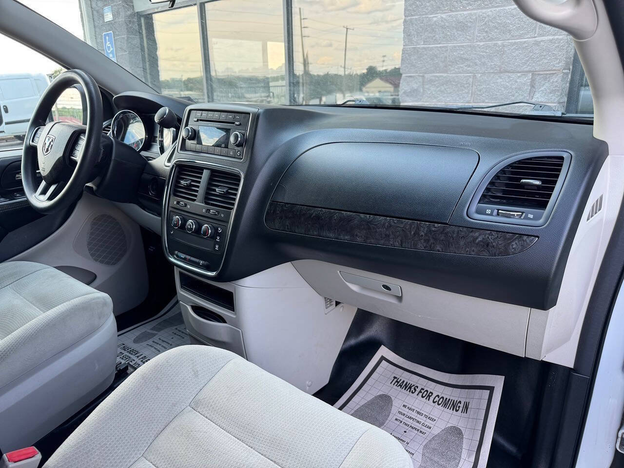 Used 2014 RAM C/V Tradesman FWD image 13