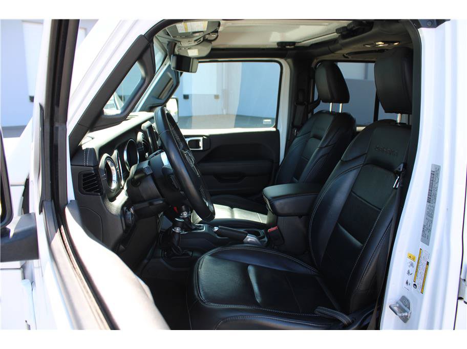 Used 2020 Jeep Wrangler Unlimited Sahara AWD/4WD image 8