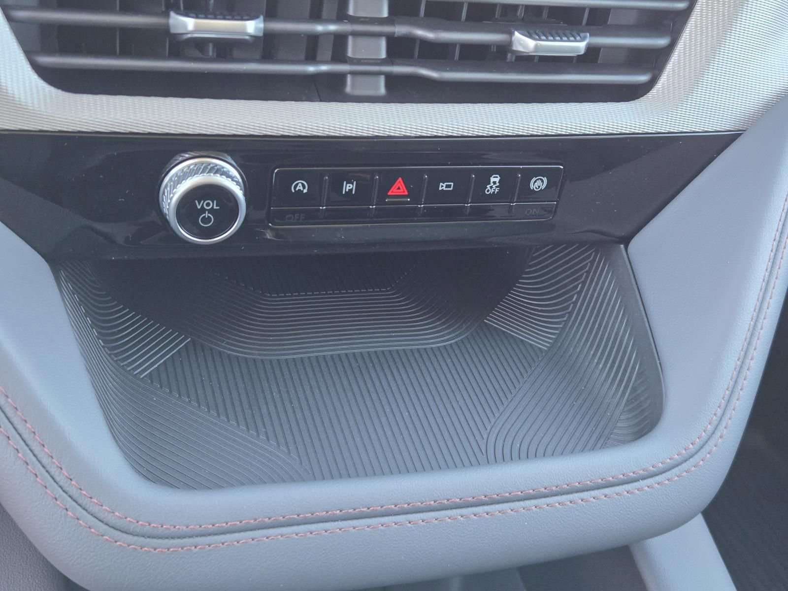 New 2026 Ford Explorer Active image 15