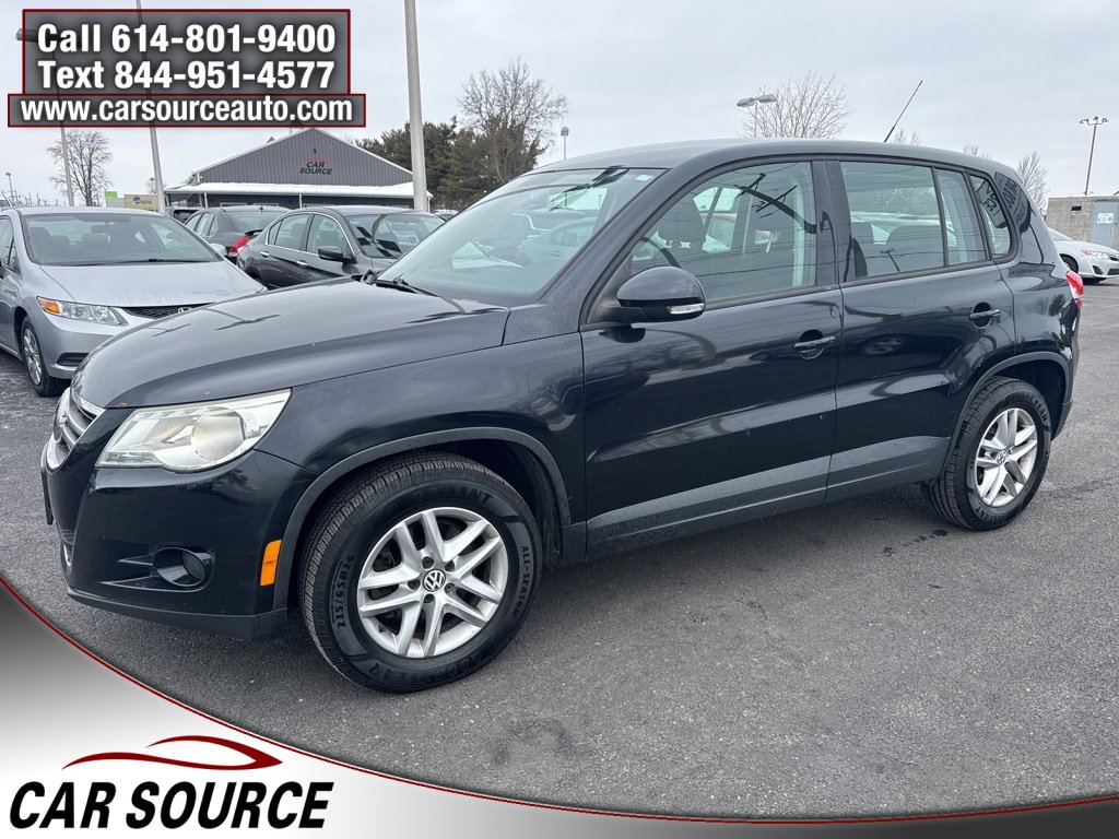 Used 2011 Volkswagen Tiguan S image 3