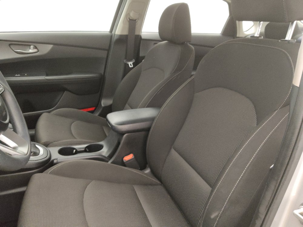 Used 2021 Kia Forte LXS FWD image 17