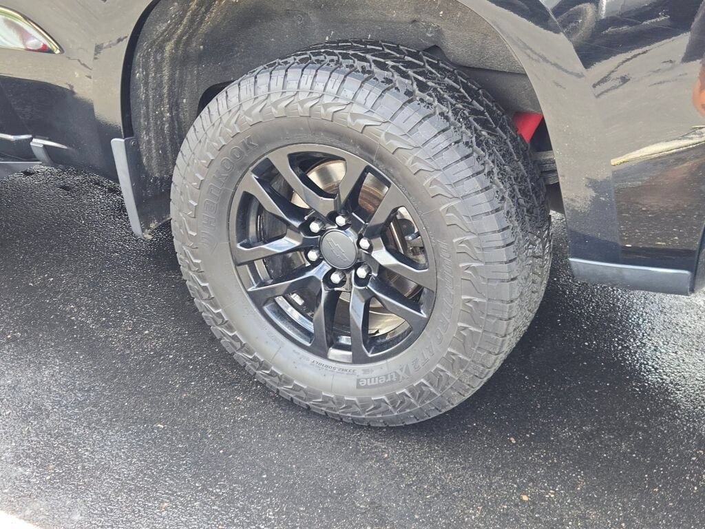 Certified 2019 Chevrolet Silverado 1500 RST w/ Convenience Package AWD/4WD image 11