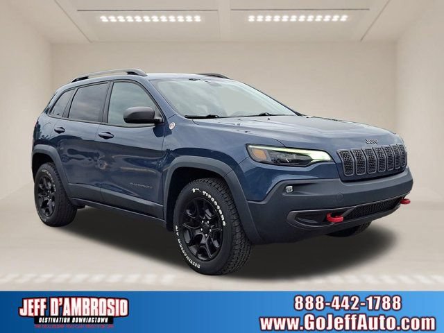 Used 2019 Jeep Cherokee Trailhawk w/ Comfort/Convenience Group