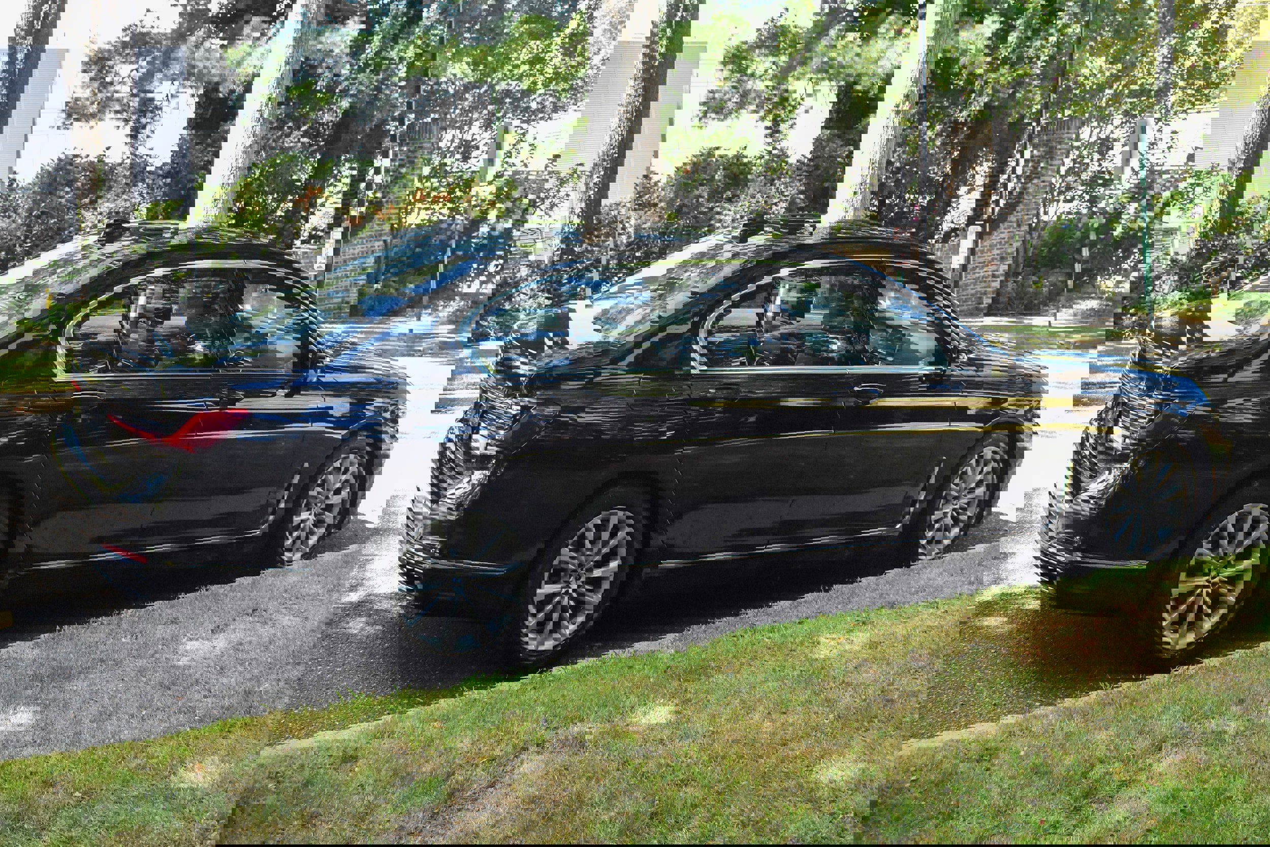 Used 2020 BMW 740i xDrive w/ Cold Weather Package image 8