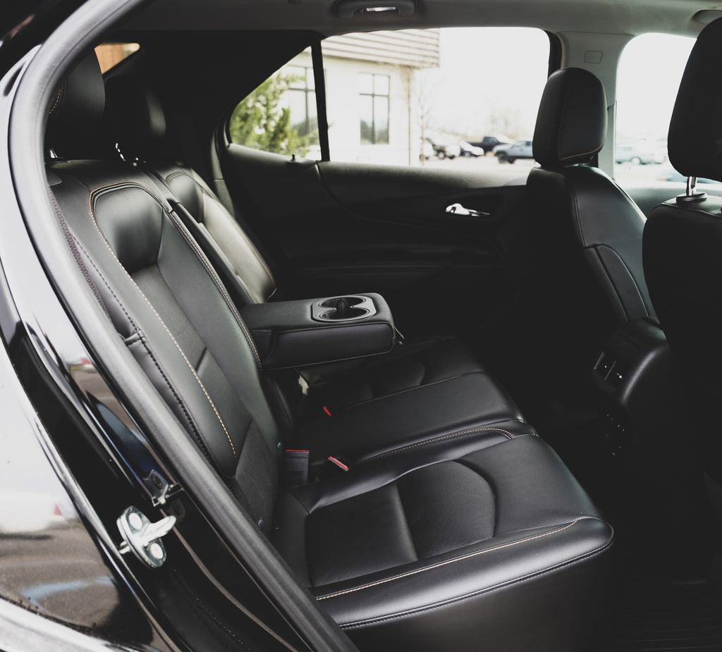 Used 2018 Chevrolet Equinox Premier image 32