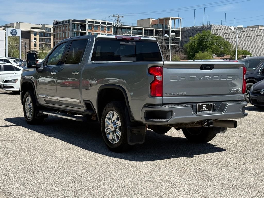 Used 2024 Chevrolet Silverado 3500 High Country w/ Technology Package image 11