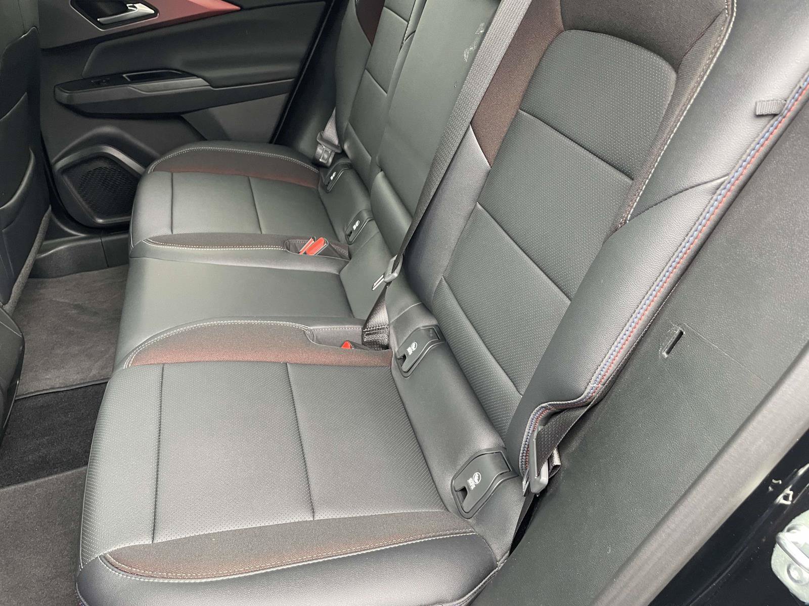 Certified 2026 Chevrolet Equinox EV RS FWD image 17