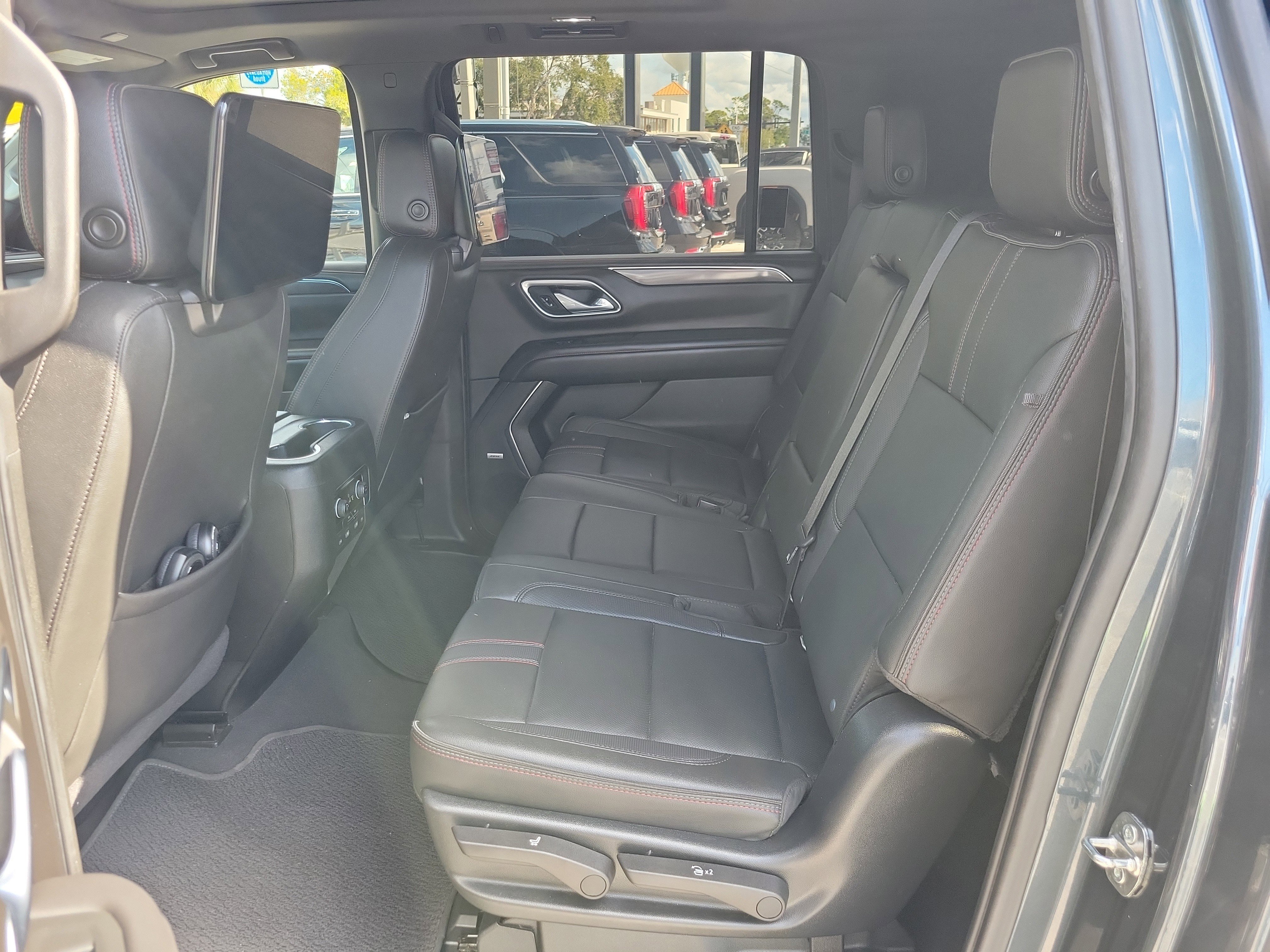 Used 2021 Chevrolet Suburban RST w/ Rear Media and Nav Package image 16