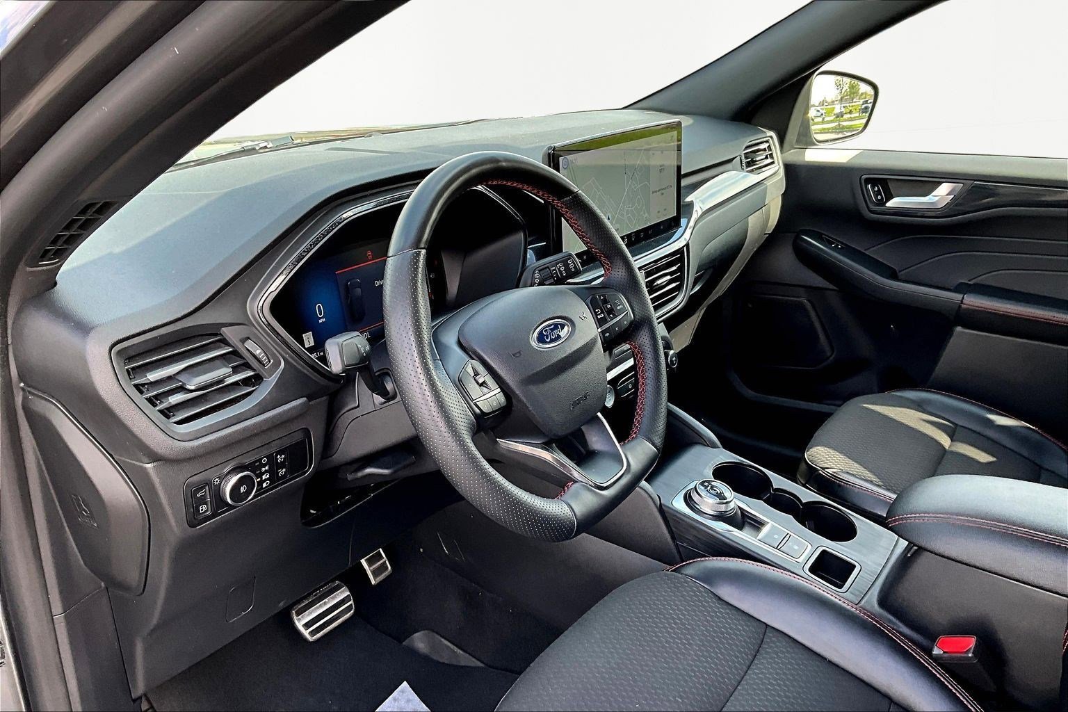 Used 2024 Ford Escape ST-Line Select w/ Tech Pack #1 image 17