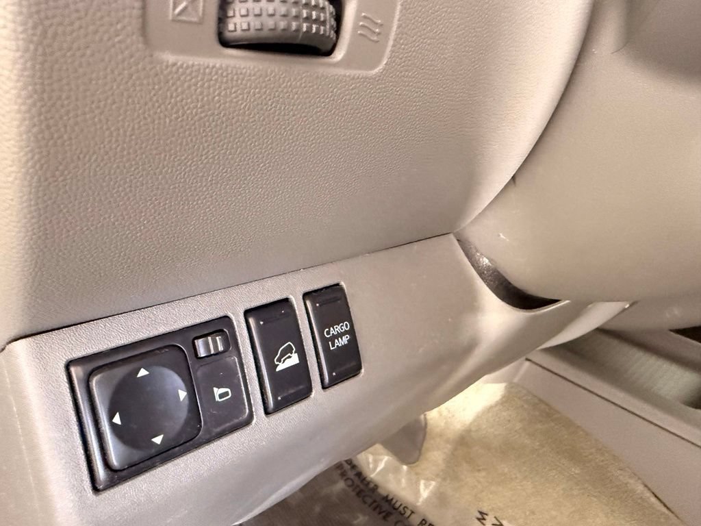 Used 2015 Nissan Frontier SL AWD/4WD image 25
