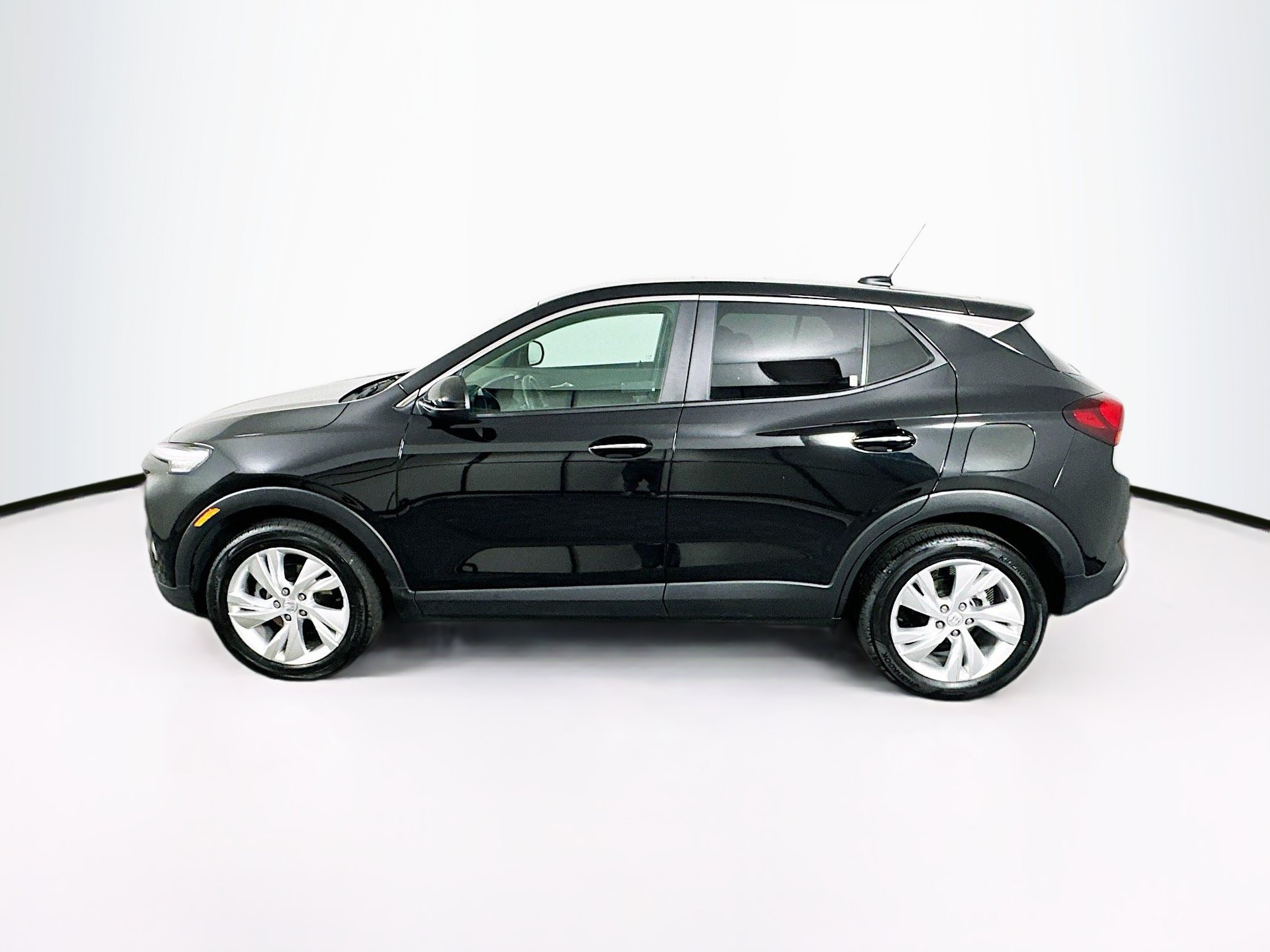 Used 2025 Buick Encore GX Preferred FWD image 4