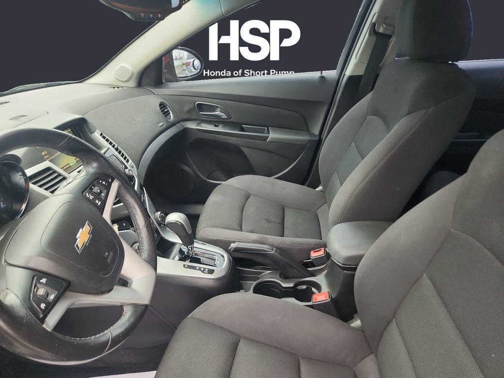 Used 2014 Chevrolet Cruze LT w/ RS Package FWD image 9