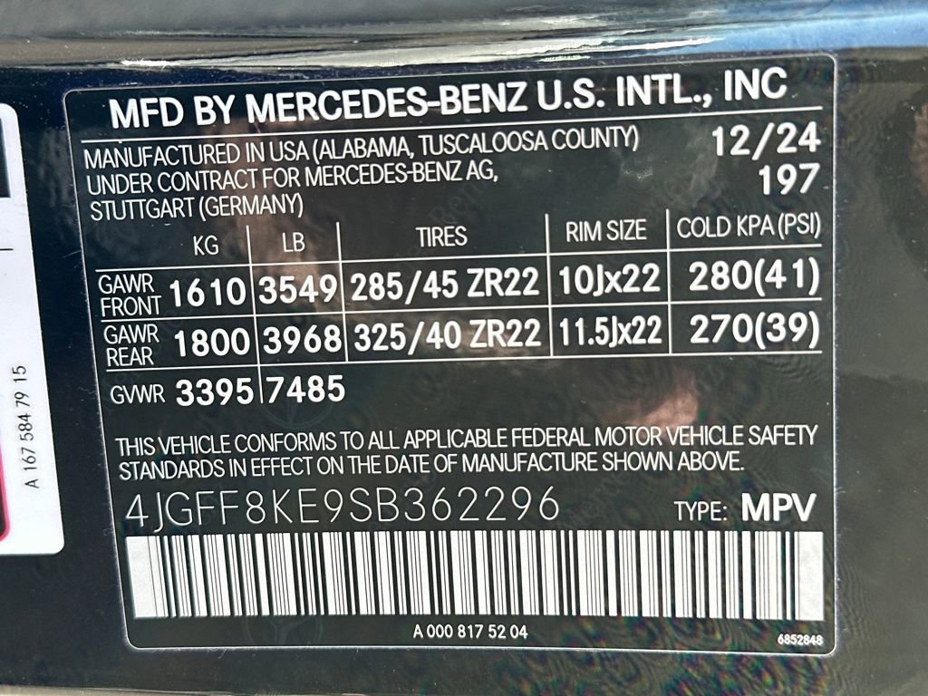 Certified 2025 Mercedes-Benz GLS 63 AMG 4MATIC image 31