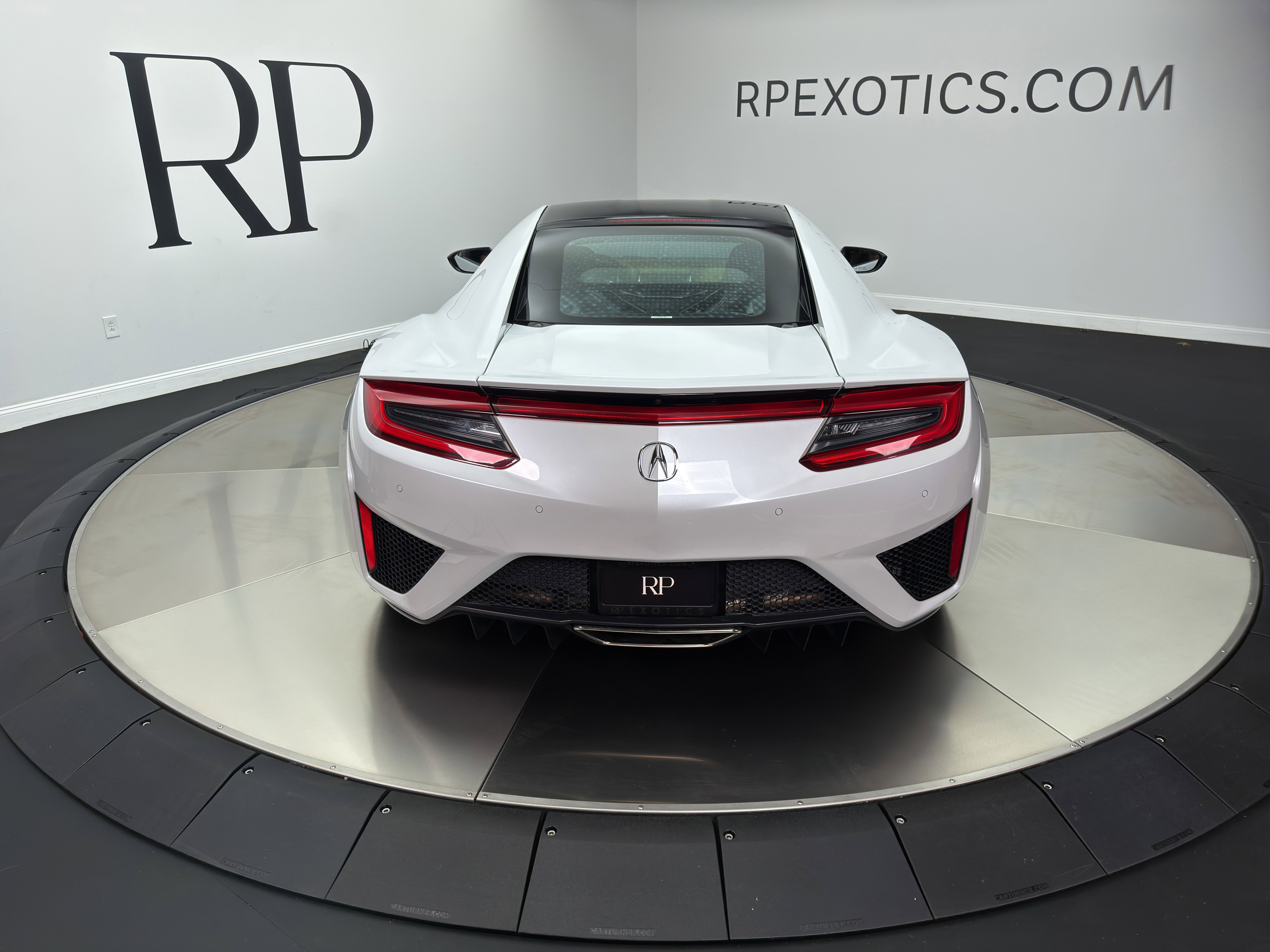 Used 2021 Acura NSX AWD/4WD image 7