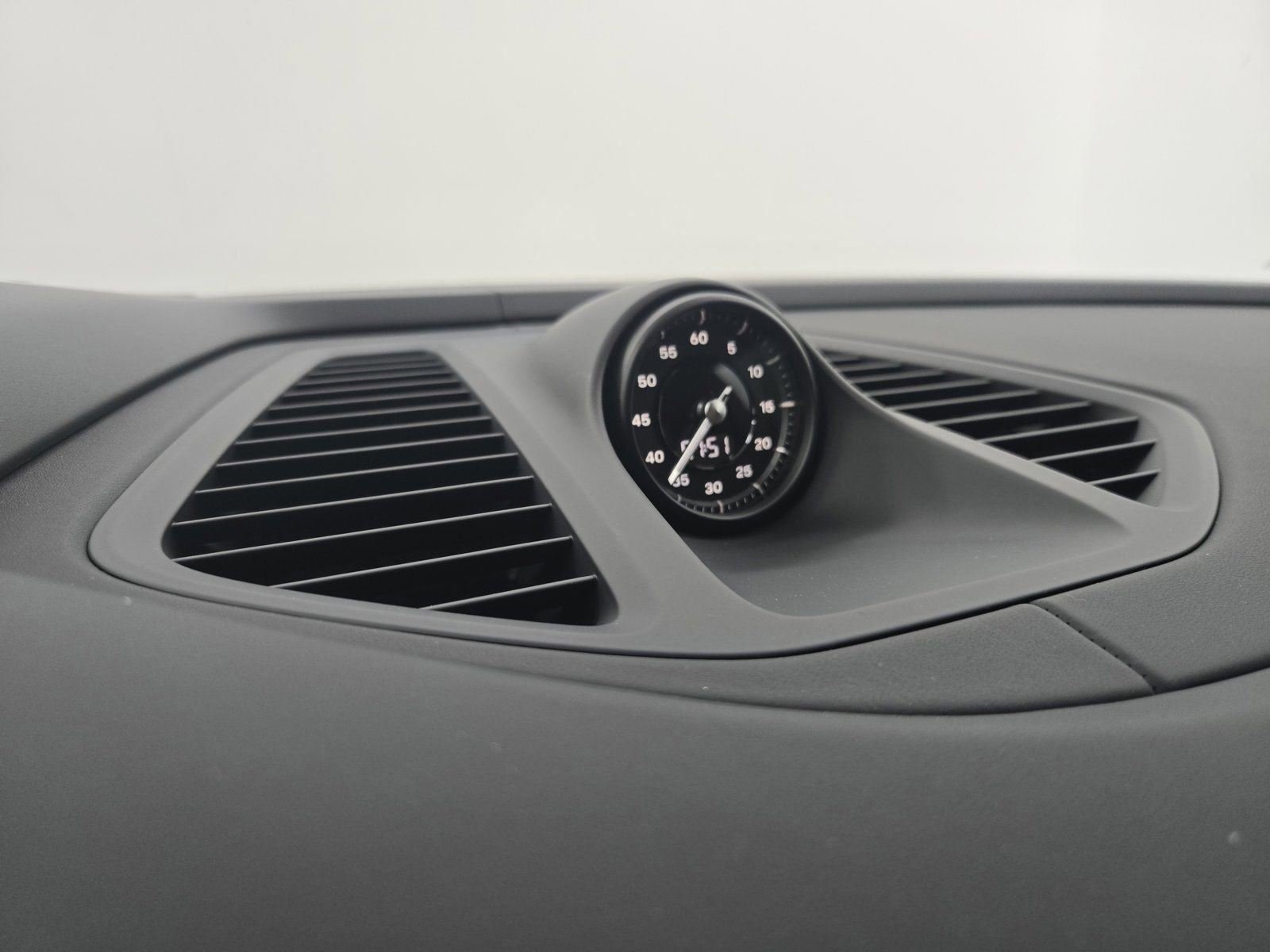 New 2025 Porsche Macan 4S Electric image 23