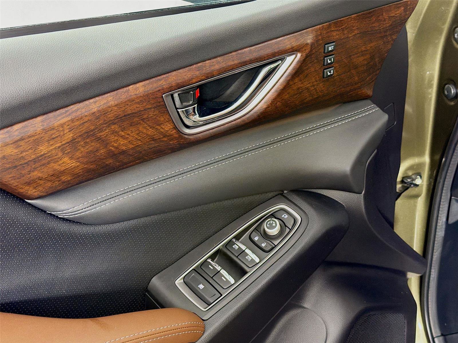 Used 2024 Subaru Ascent Touring image 19