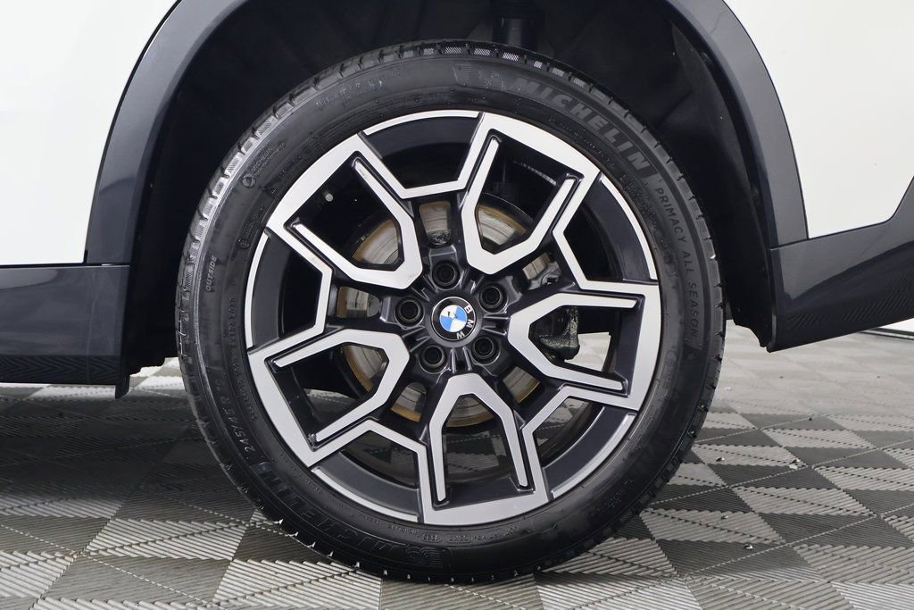 Used 2025 BMW X1 xDrive28i w/ Convenience Package image 16