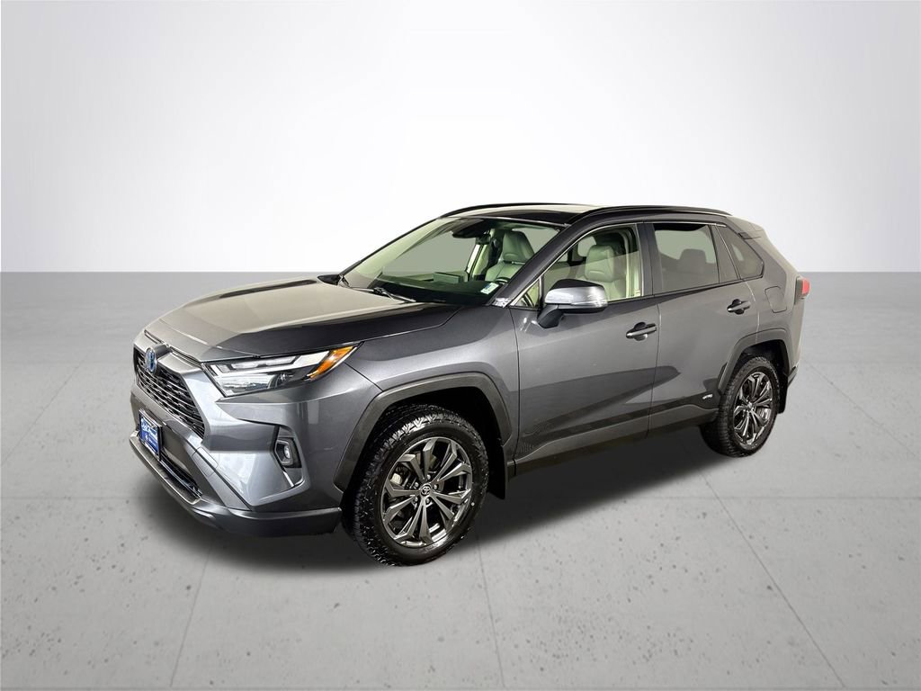 Used 2024 Toyota RAV4 XLE Premium image 2