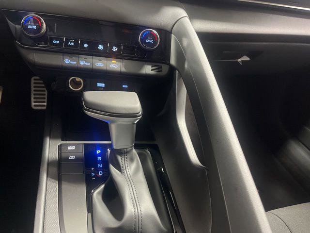 New 2026 Hyundai Elantra Sport image 17