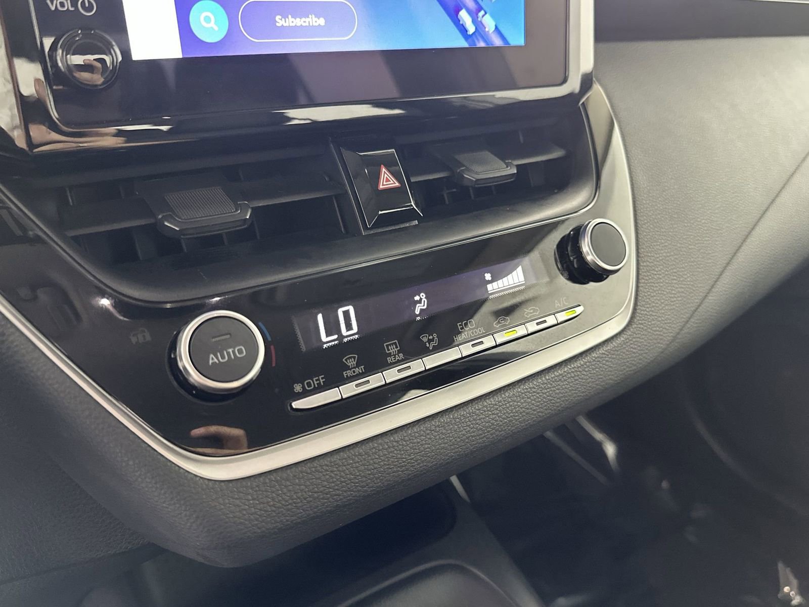 Used 2025 Toyota Corolla LE FWD image 19